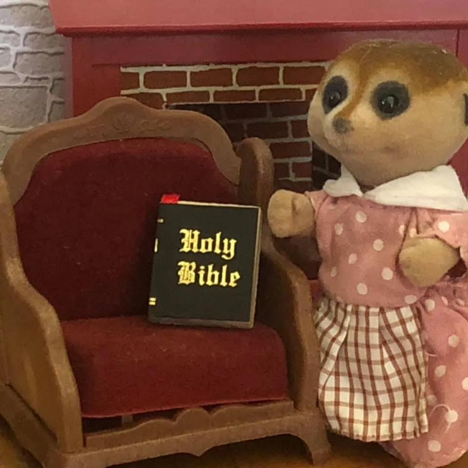 Bible - Dollshouse miniature - Does not open