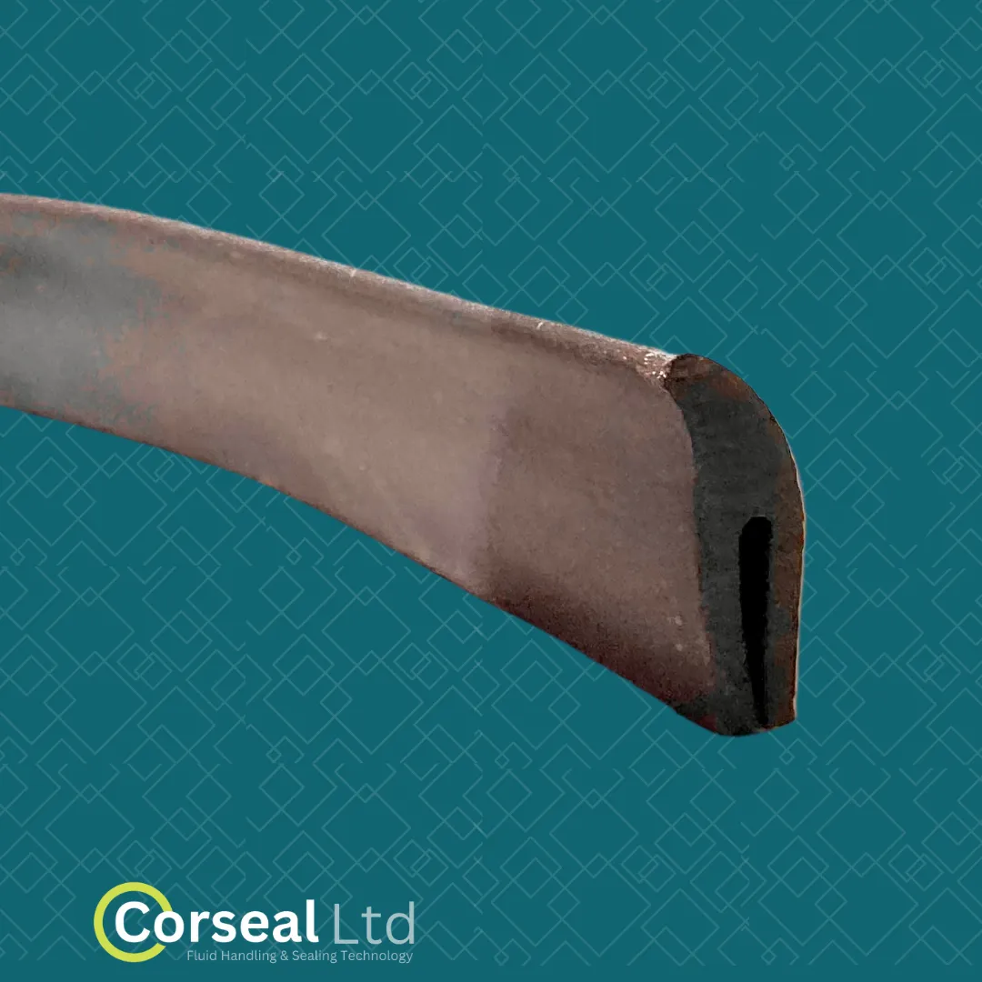 COR 1505 FINNED EPDM EDGE TRIM